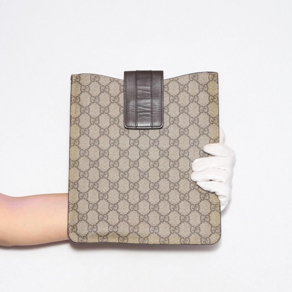 💝SOLD💝Authentic Gucci IPad case